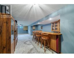 41 MC GREGOR COURT - 20