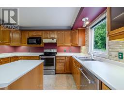 41 MC GREGOR COURT - 8
