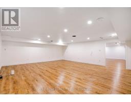 574 OAKRIDGE DRIVE - 40