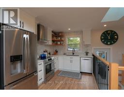 642 PERCY STREET - 11