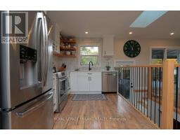 642 PERCY STREET - 18