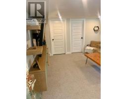 642 PERCY STREET - 23