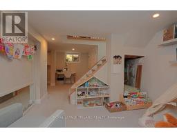 642 PERCY STREET - 33