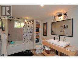 642 PERCY STREET - 35
