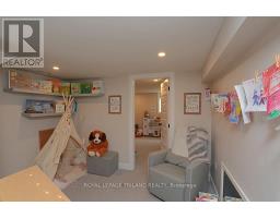 642 PERCY STREET - 37