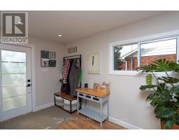 642 PERCY STREET - 4