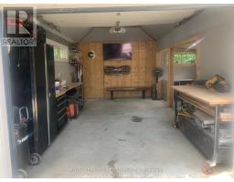 642 PERCY STREET - 44