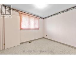 14 PICKWICK CRESCENT - 13