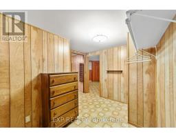 14 PICKWICK CRESCENT - 14