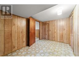 14 PICKWICK CRESCENT - 19