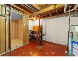 14 PICKWICK CRESCENT - 21