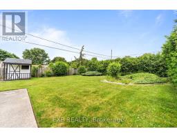 14 PICKWICK CRESCENT - 31
