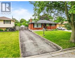 14 PICKWICK CRESCENT - 37