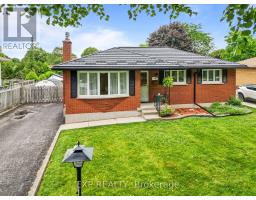 14 PICKWICK CRESCENT - 38