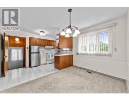 14 PICKWICK CRESCENT - 8