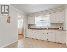 16 KINTAIL CRESCENT - 11