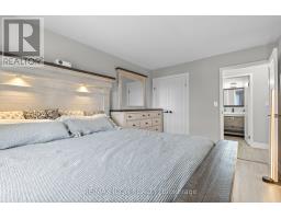 210 - 30 HUGO CRESCENT - 13