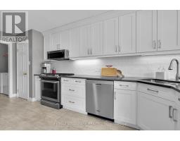 18 - 1755 LOUISE BOULEVARD - 15