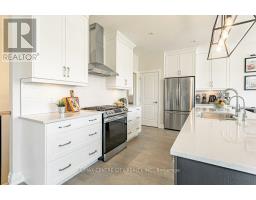 2029 LOCKWOOD CRESCENT - 22