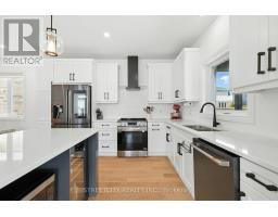 1616 HENRICA AVENUE - 12