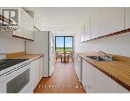 611 - 1600 ADELAIDE STREET N - 10