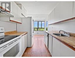 611 - 1600 ADELAIDE STREET N - 11
