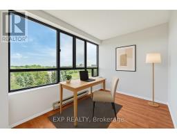 611 - 1600 ADELAIDE STREET N - 8