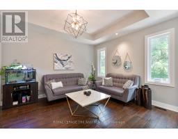 681 BENNETT CRESCENT - 15