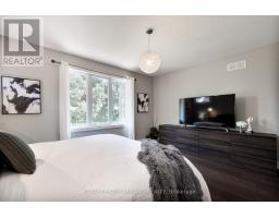 681 BENNETT CRESCENT - 19