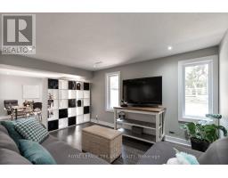 681 BENNETT CRESCENT - 25