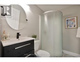 681 BENNETT CRESCENT - 32