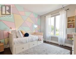 681 BENNETT CRESCENT - 5