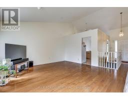 34 - 861 SHELBORNE STREET - 15