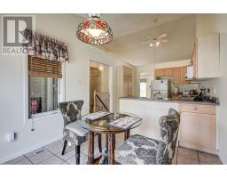 34 - 861 SHELBORNE STREET - 20