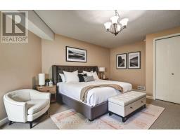 34 - 861 SHELBORNE STREET - 46