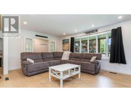 741 GLOVER CRESCENT - 14