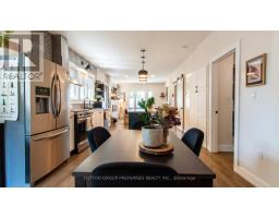 458 WOODMAN AVENUE - 21