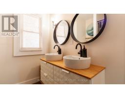 458 WOODMAN AVENUE - 26