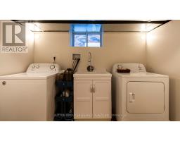 458 WOODMAN AVENUE - 41