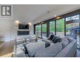 2 - 567 ROSECLIFFE TERRACE - 17