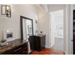7071 CLAYTON WALK - 20