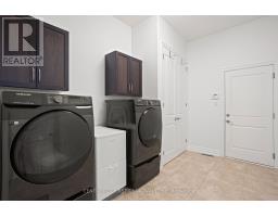 7071 CLAYTON WALK - 32