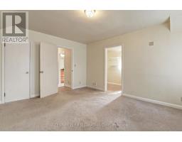 26 GRAND AVENUE - 40