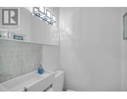 383 HURON STREET - 18