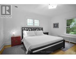 383 HURON STREET - 20