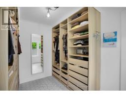 383 HURON STREET - 27