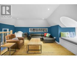 383 HURON STREET - 34