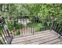 383 HURON STREET - 36