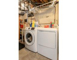 335 KENDALL AVENUE - 28