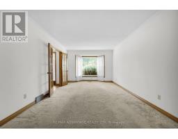 23 CHESHAM GROVE - 12